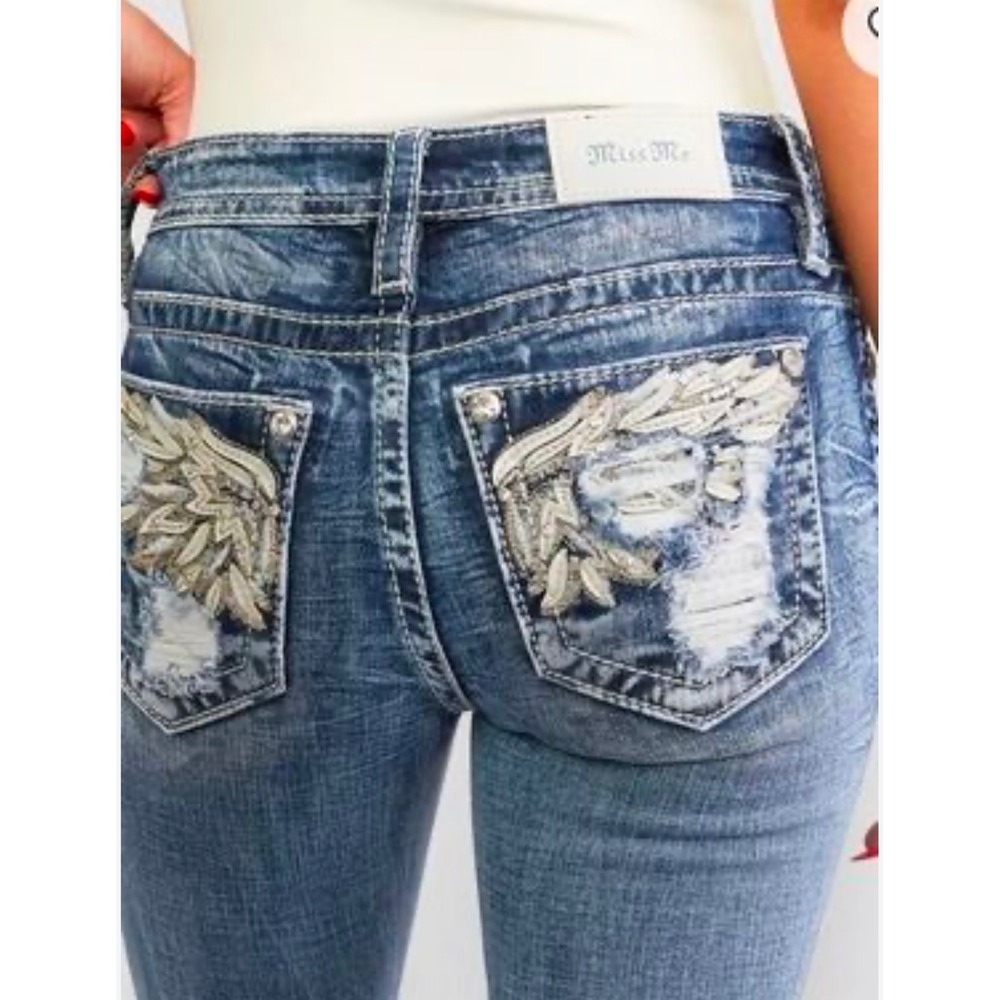 Miss Me Curvy Ankle Skinny Jeans 27 Medium Wash Embroidered Wing Rhinestone M561